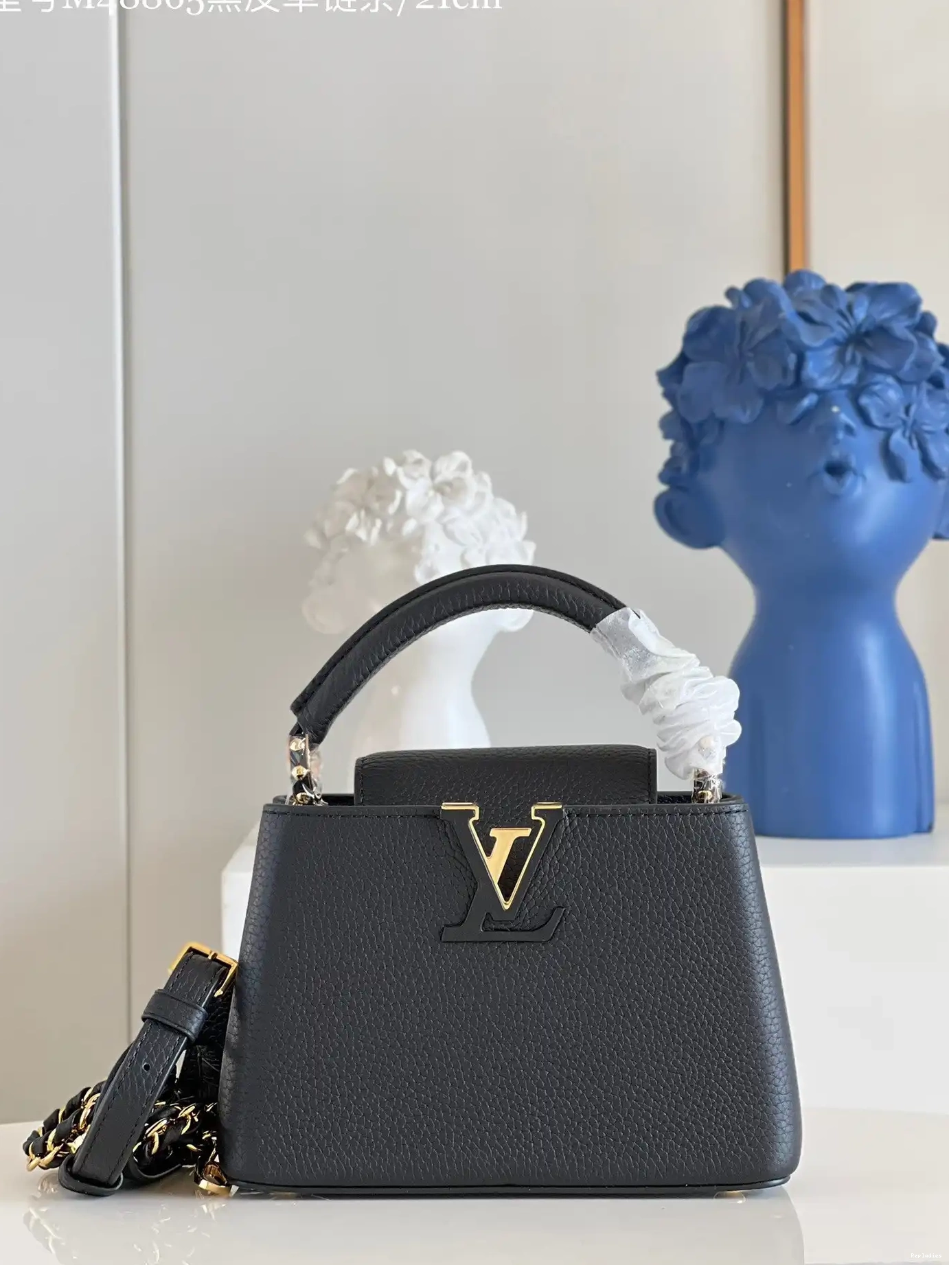 VUITTON LOUIS CAPUCINES MINI 0605